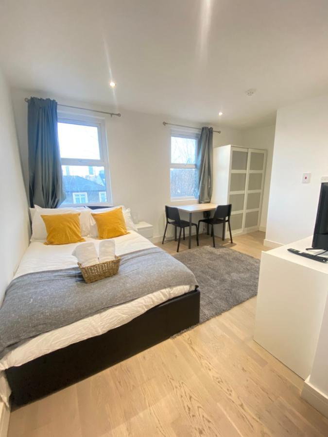 Cozy En-Suite Near Stratford ロンドン エクステリア 写真