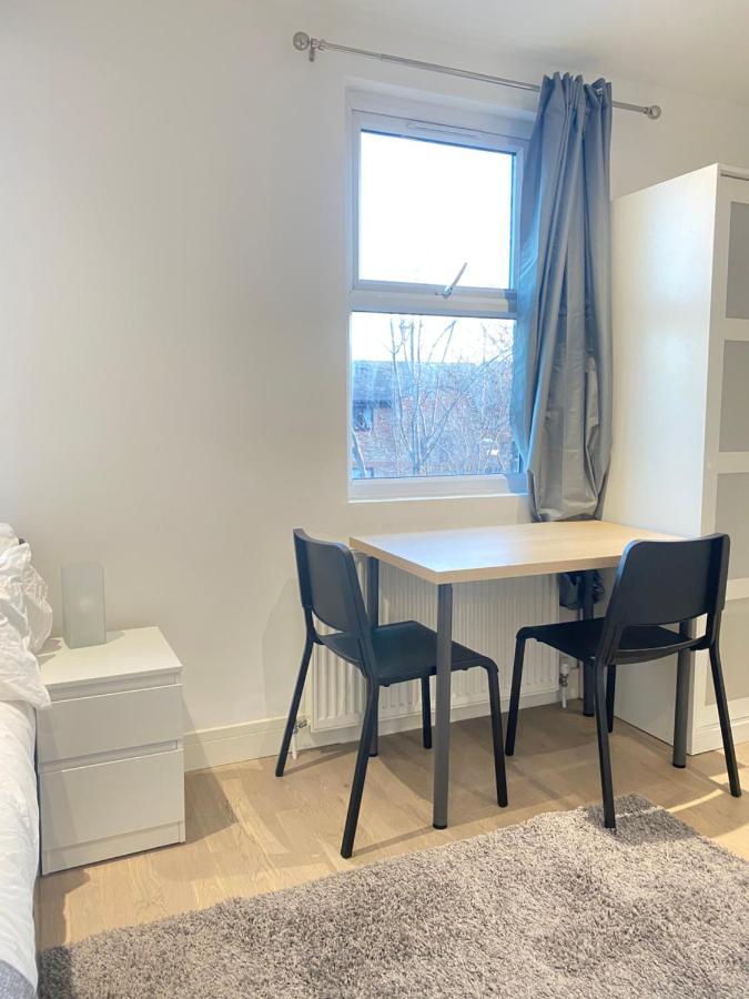 Cozy En-Suite Near Stratford ロンドン エクステリア 写真