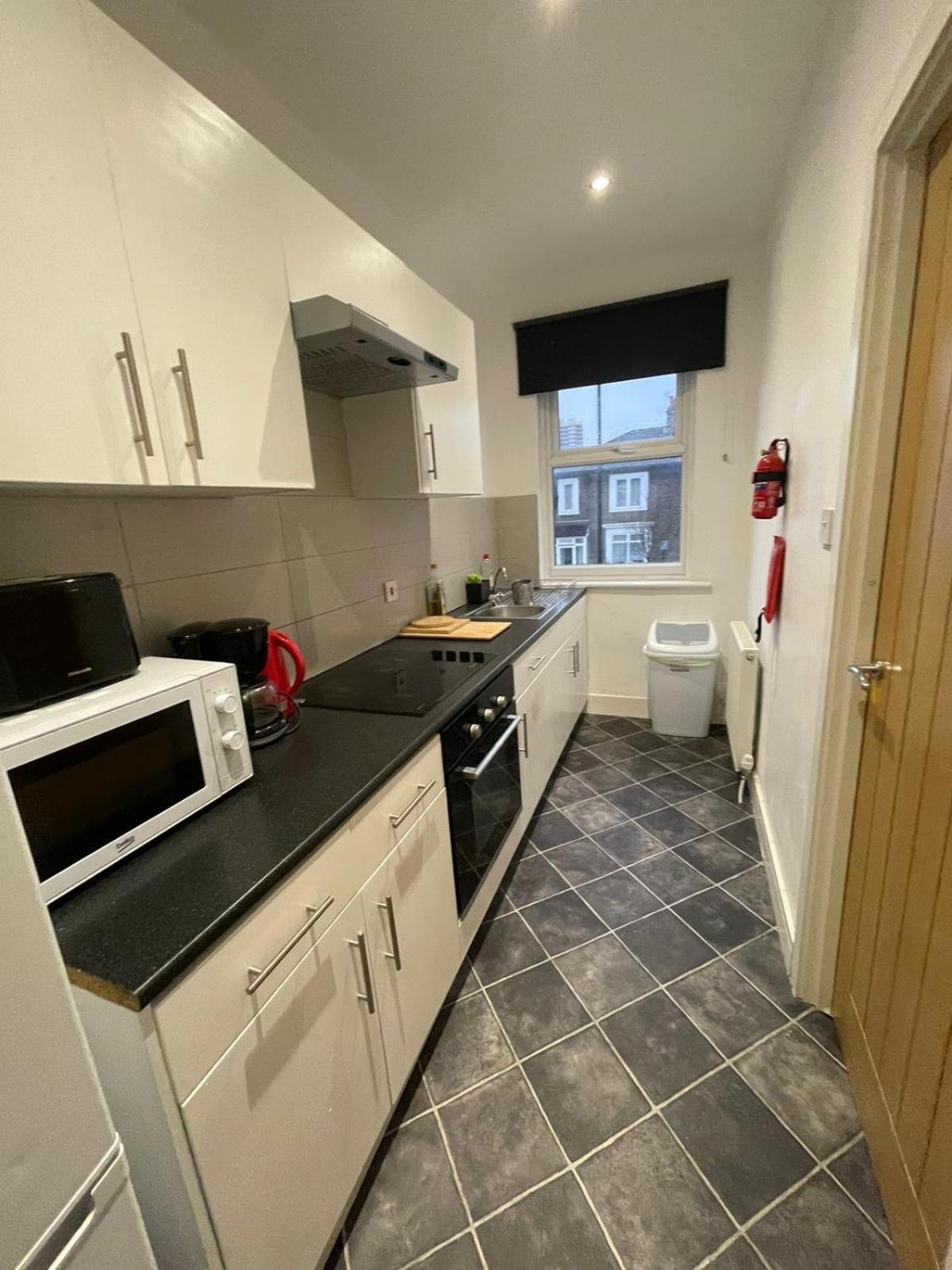 Cozy En-Suite Near Stratford ロンドン エクステリア 写真